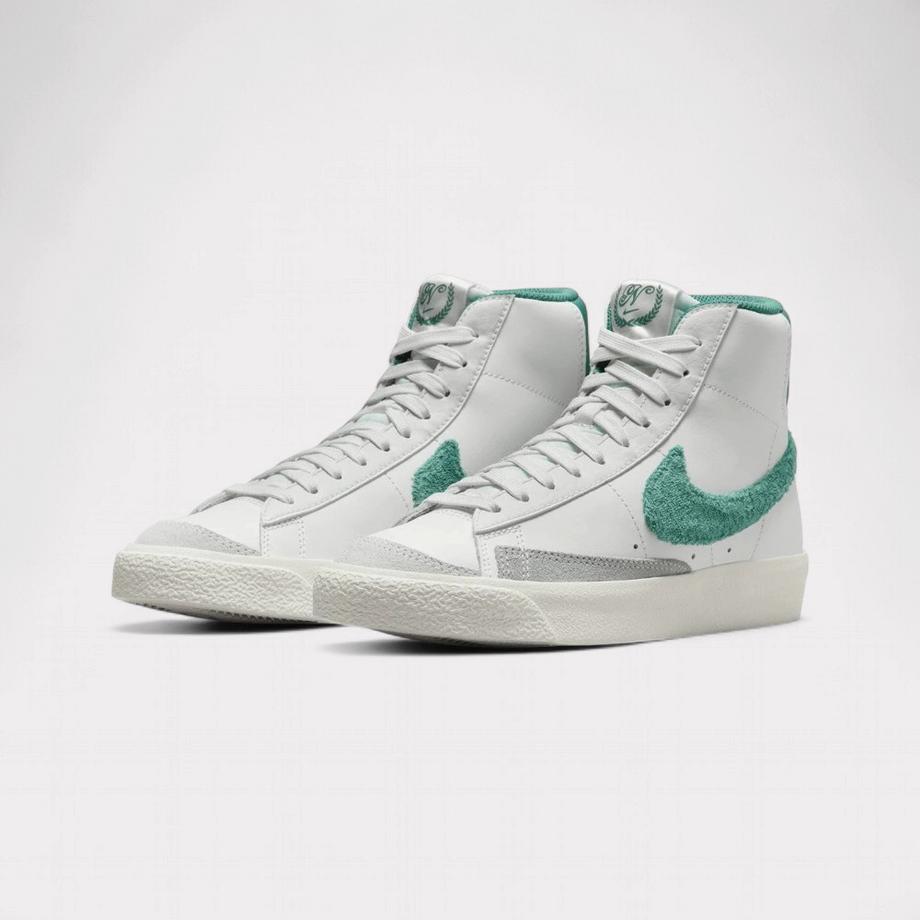 NIKE  Blazer Mid '77 