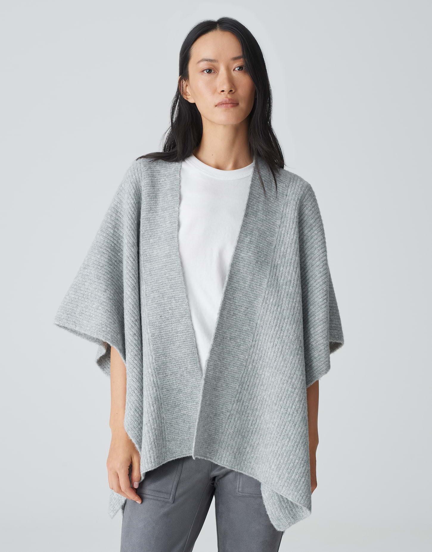 OPUS  Cape Ablanki cape oversized 