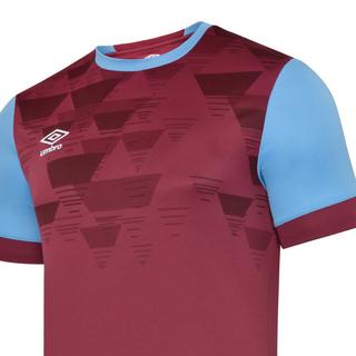 Umbro  Vier Trikot 