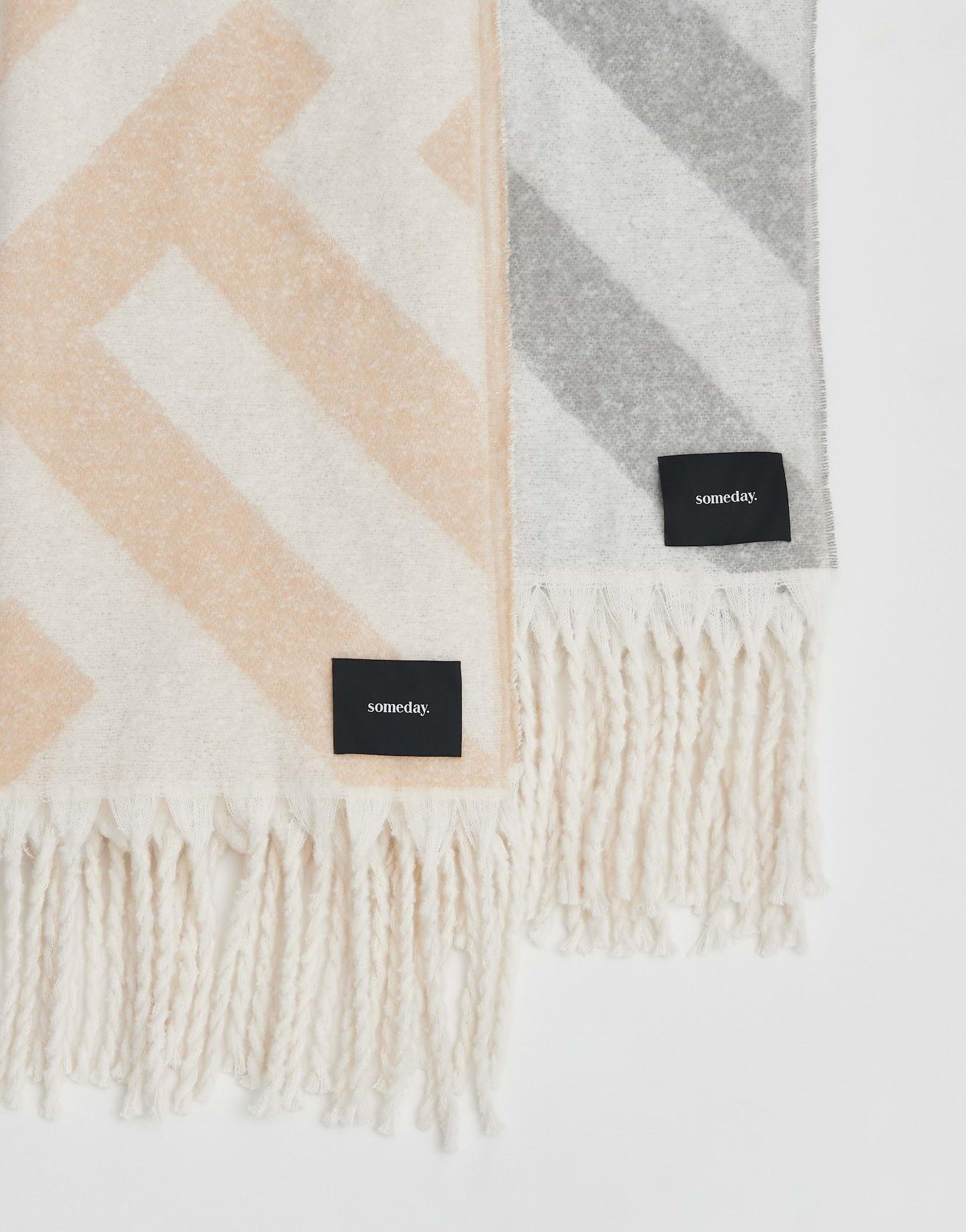 someday  Schal Binto scarf oversized 