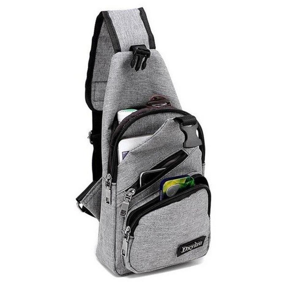 eStore  Schulterrucksack mit USB-Ladeanschluss 