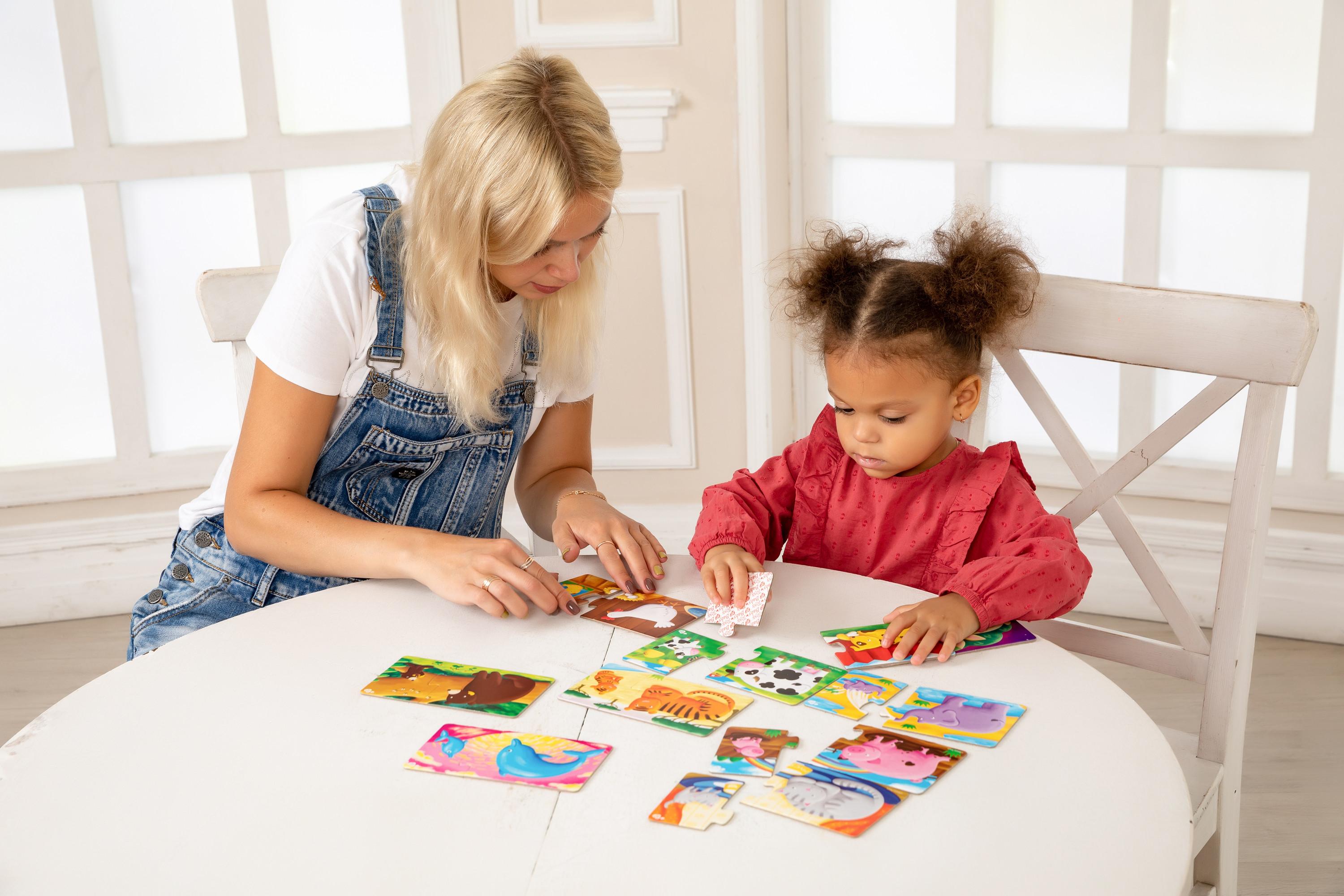 Montessori  À qui le bébé ? Puzzle double - Jouet d'apprentissage Montessori® 