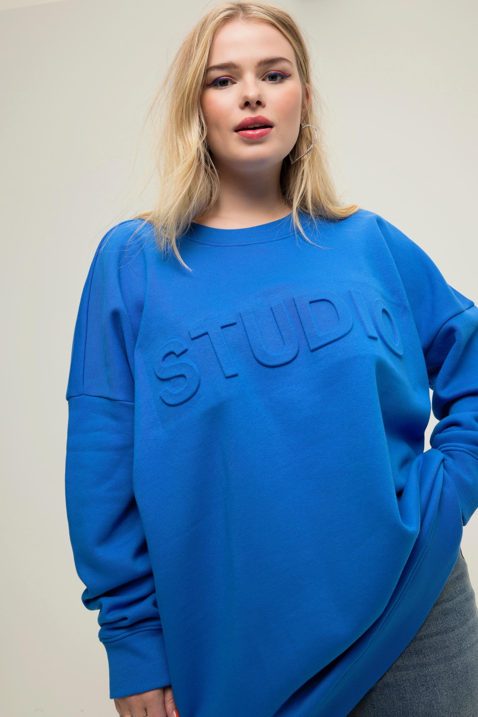 Studio Untold  Sweat-shirt oversized à col rond et manches longues, message 3D 