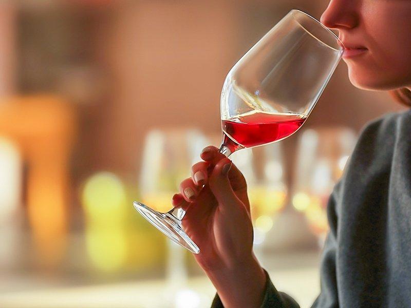 Smartbox  Stimmungsvolle Übernachtung in einem Holzfass mit einem Glas Wein - Geschenkbox 