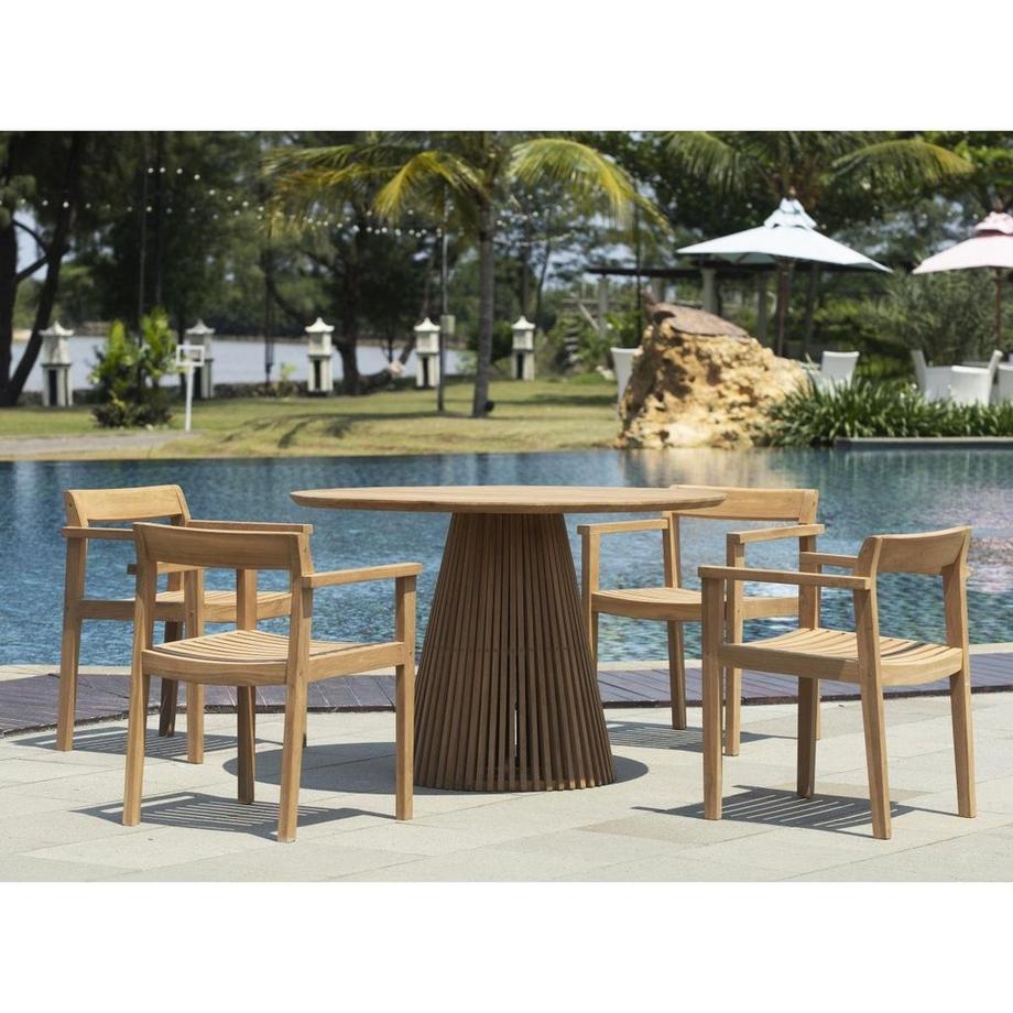 Salle à manger de jardin en teck : 1 table + 4 fauteuils - Naturel clair - TRIANI de MYLIA