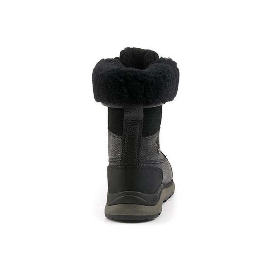 UGG  Adirondack Boot III-5 