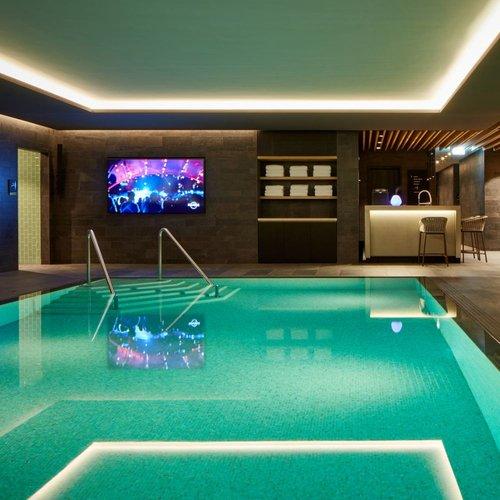 Image of Rock & Wellness In Davos 1 Nacht Mit Frühstück Und Wellness-zugang (für 2 Personen) Unisex