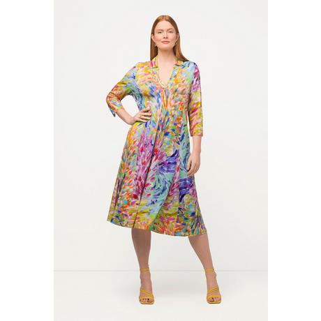 Ulla Popken  Robe midi slinky. Décolleté en V, col chemise. Manches 3/4. 