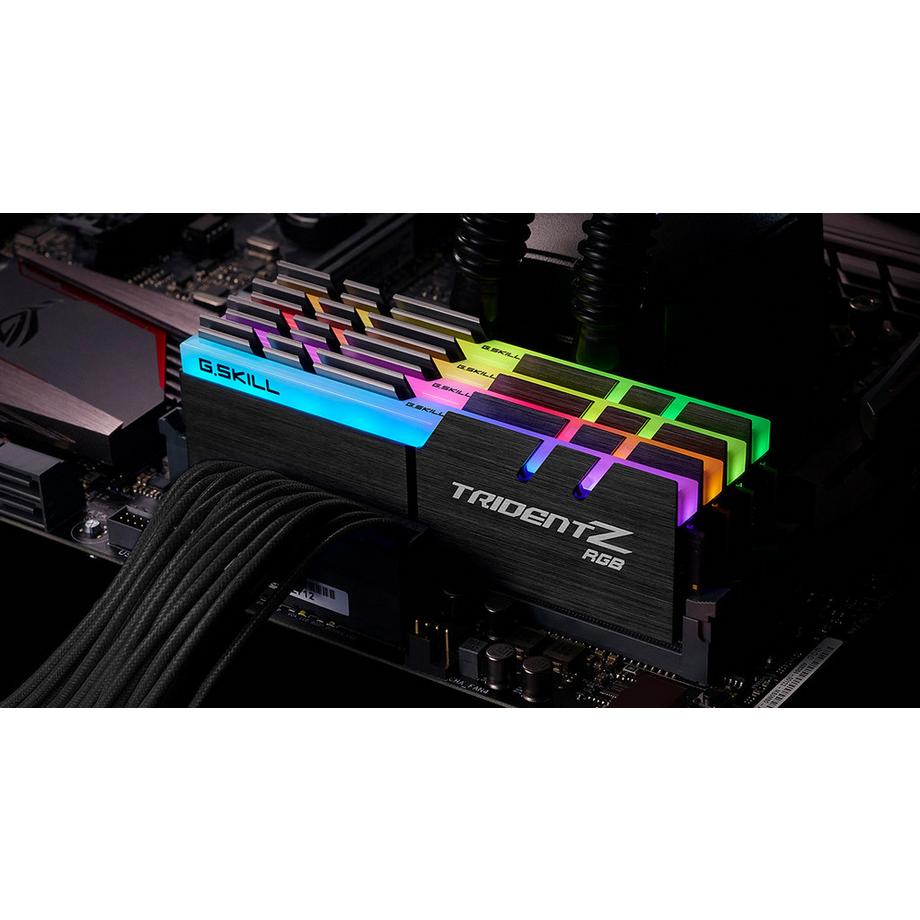 G.Skill  Trident Z RGB F4-3600C16Q-64GTZRC module de mémoire 64 Go 4 x 16 Go DDR4 3600 MHz 