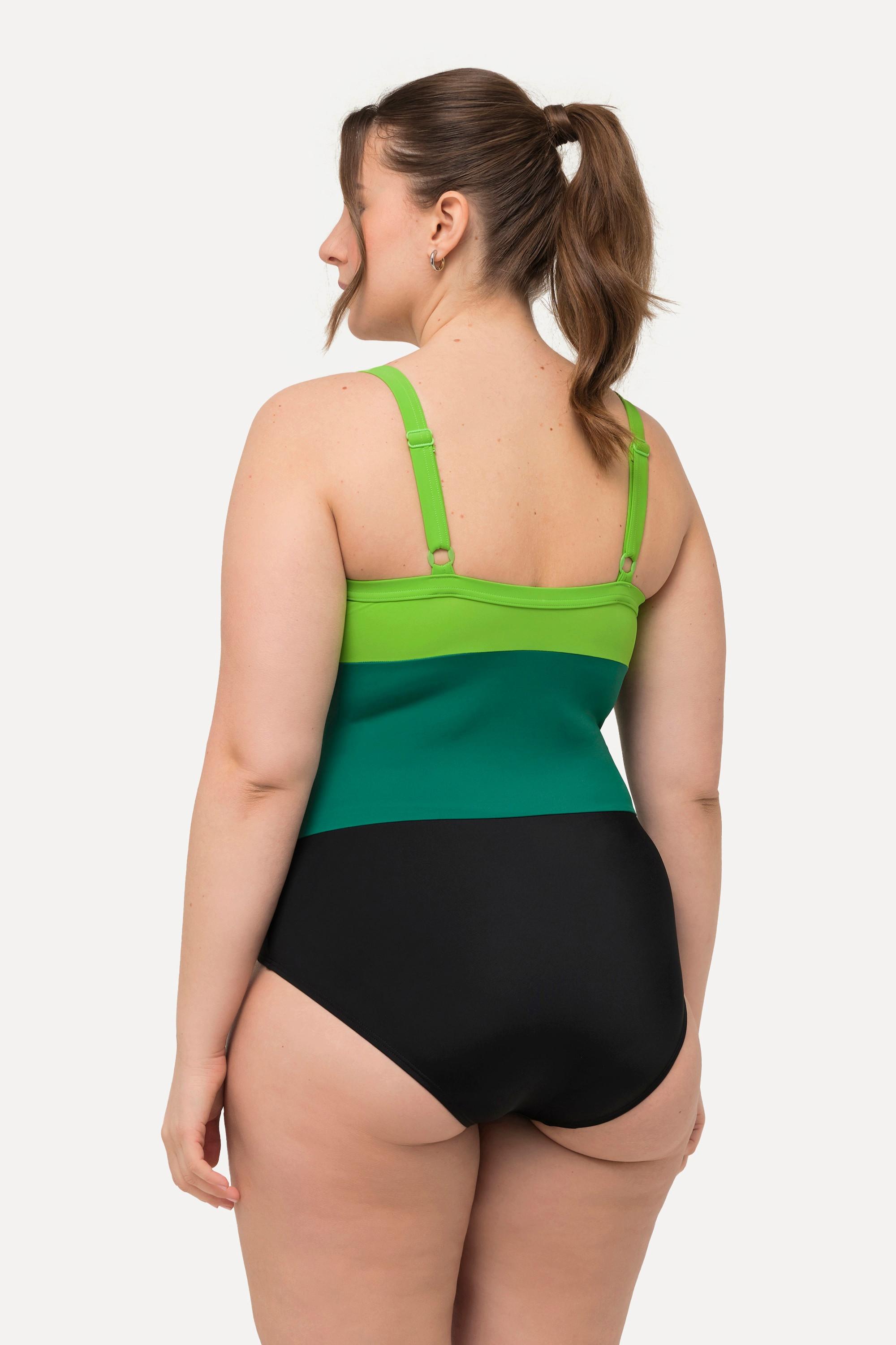 Ulla Popken  Maillot de bain esprit colour block, bonnets souples. Matière recyclée et découpes. 