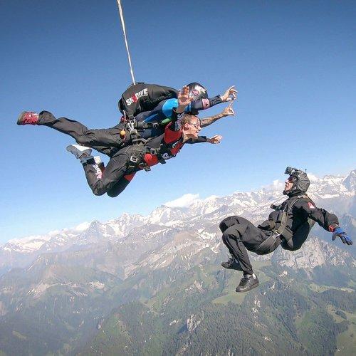 Image of Fallschirmsprung - Skydiving In Reichenbach (für 2 Personen) Unisex