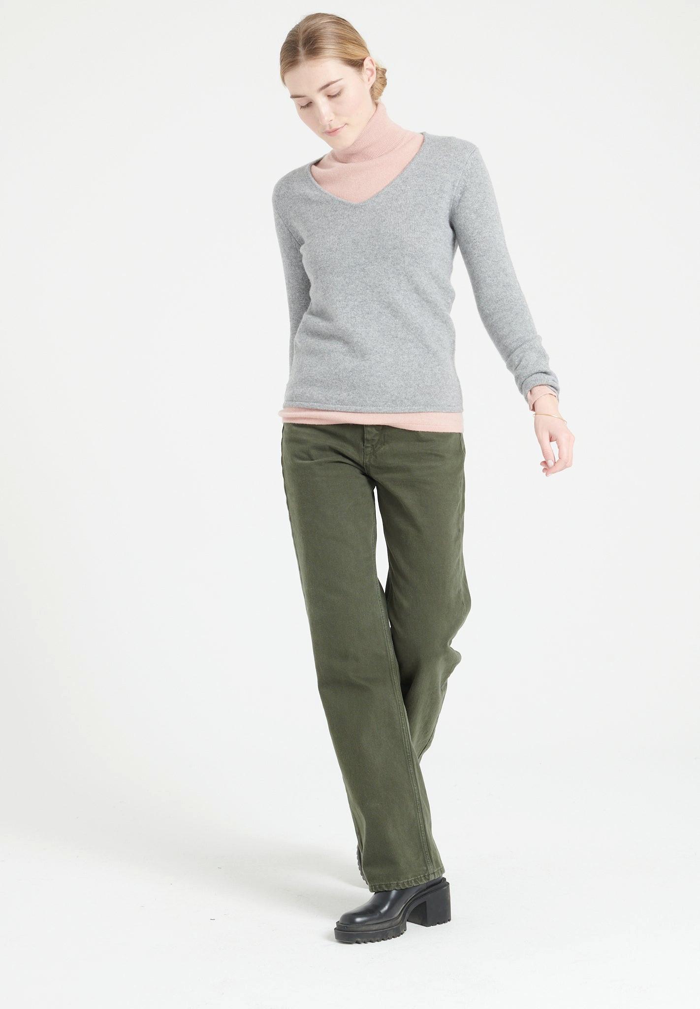 Studio Cashmere8  LILLY 20 Maglia con scollo a V 4 fili - 100% cashmere 