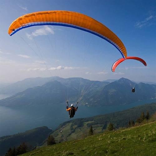 Image of Gleitschirmflug Über Den Vierwaldstättersee | 30 Minuten (für 1 Person) Unisex