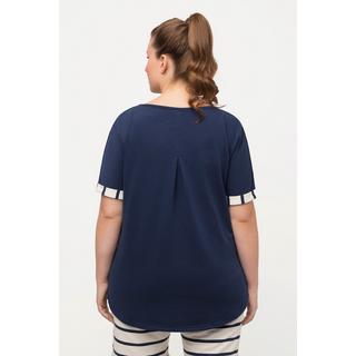 Ulla Popken  Sweat-shirt d'intérieur doux et confortable. Col rond et manches courtes. 