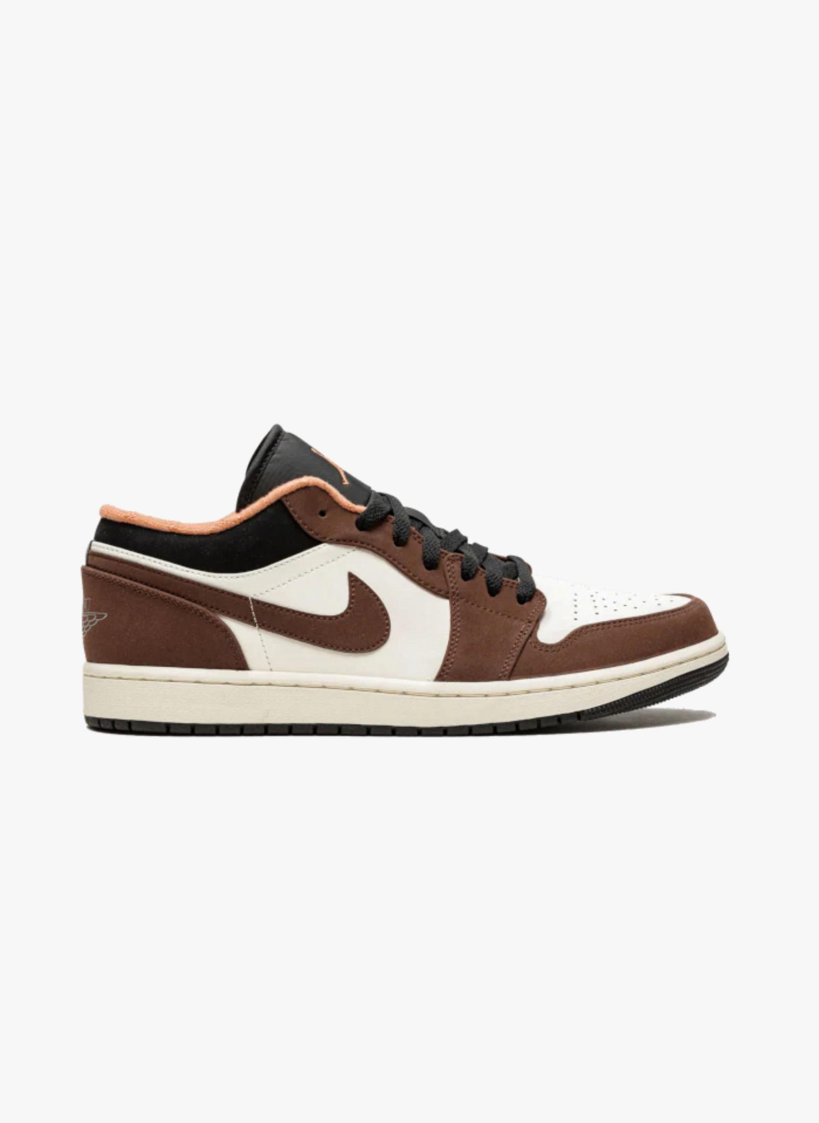 NIKE  Air Jordan 1 Low Mocha 