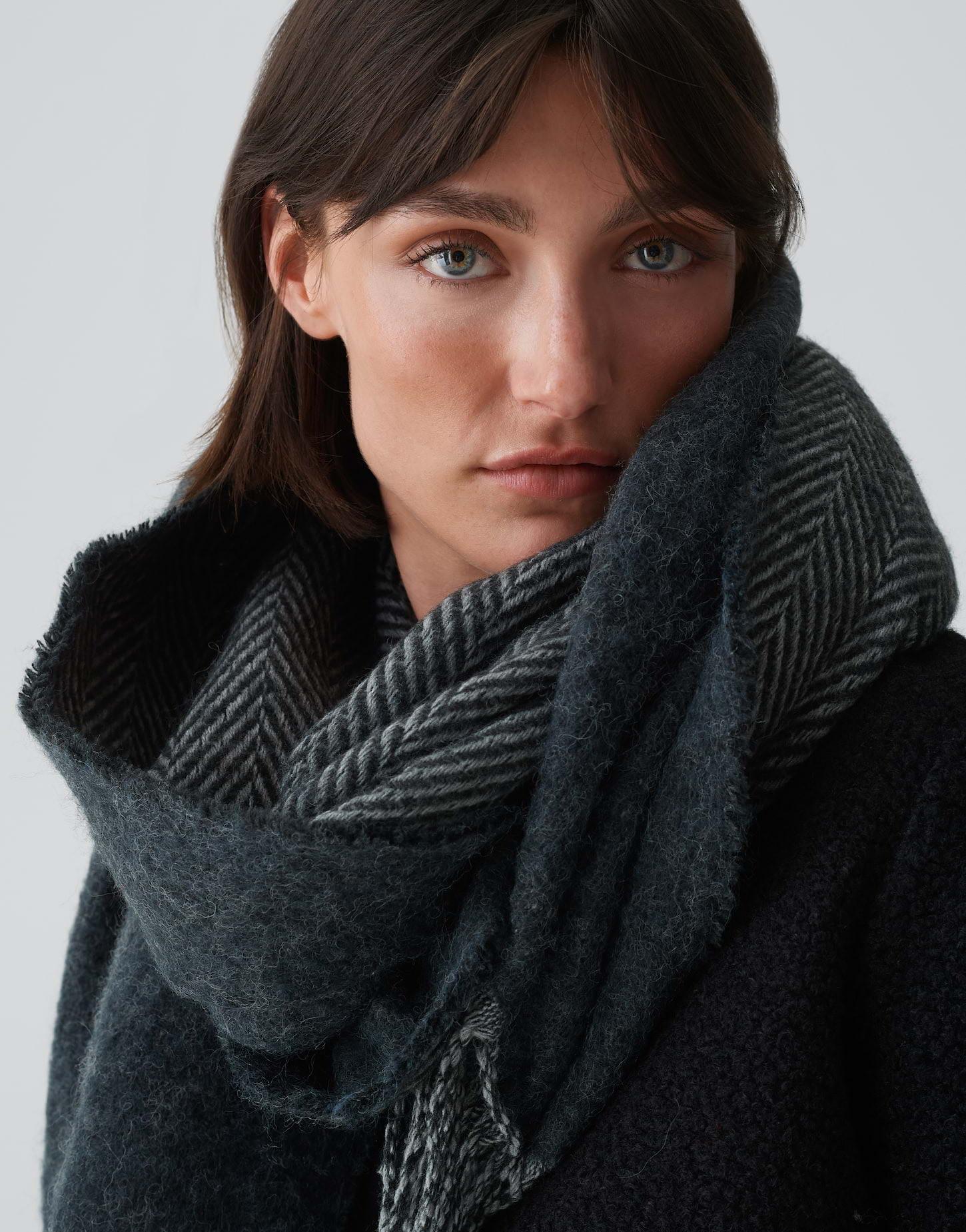 OPUS  Oversize Schal Aneda scarf 