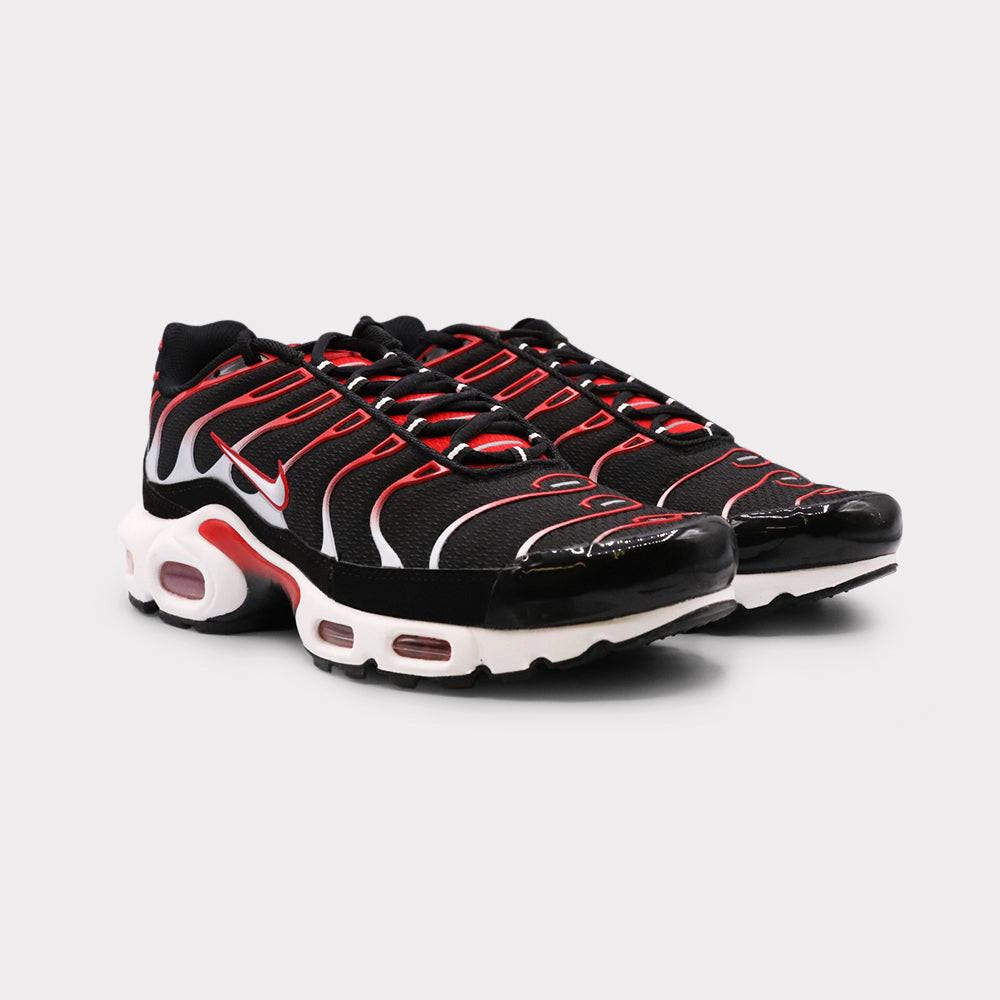 NIKE  Air Max Plus - University Red 