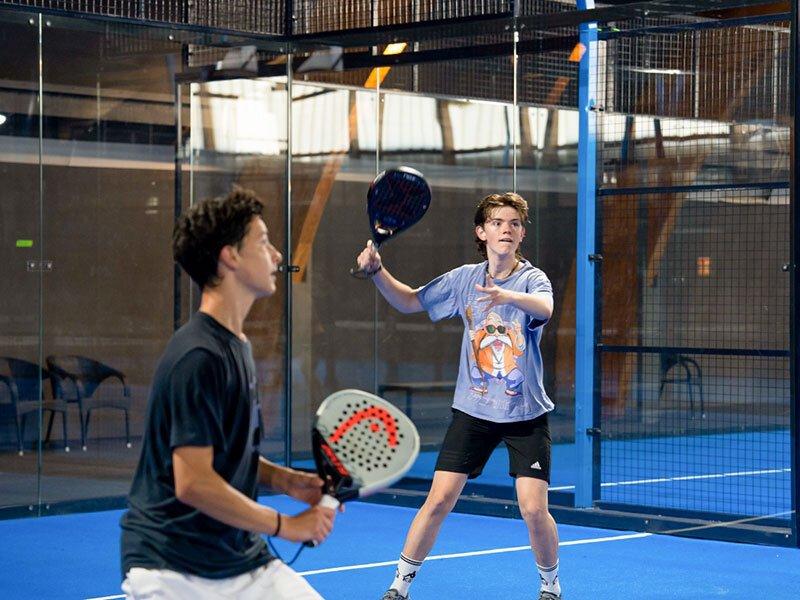 Smartbox  Sportlicher Spass bei 1 Stunde Padel mit 4 Personen bei Zürich - Geschenkbox 