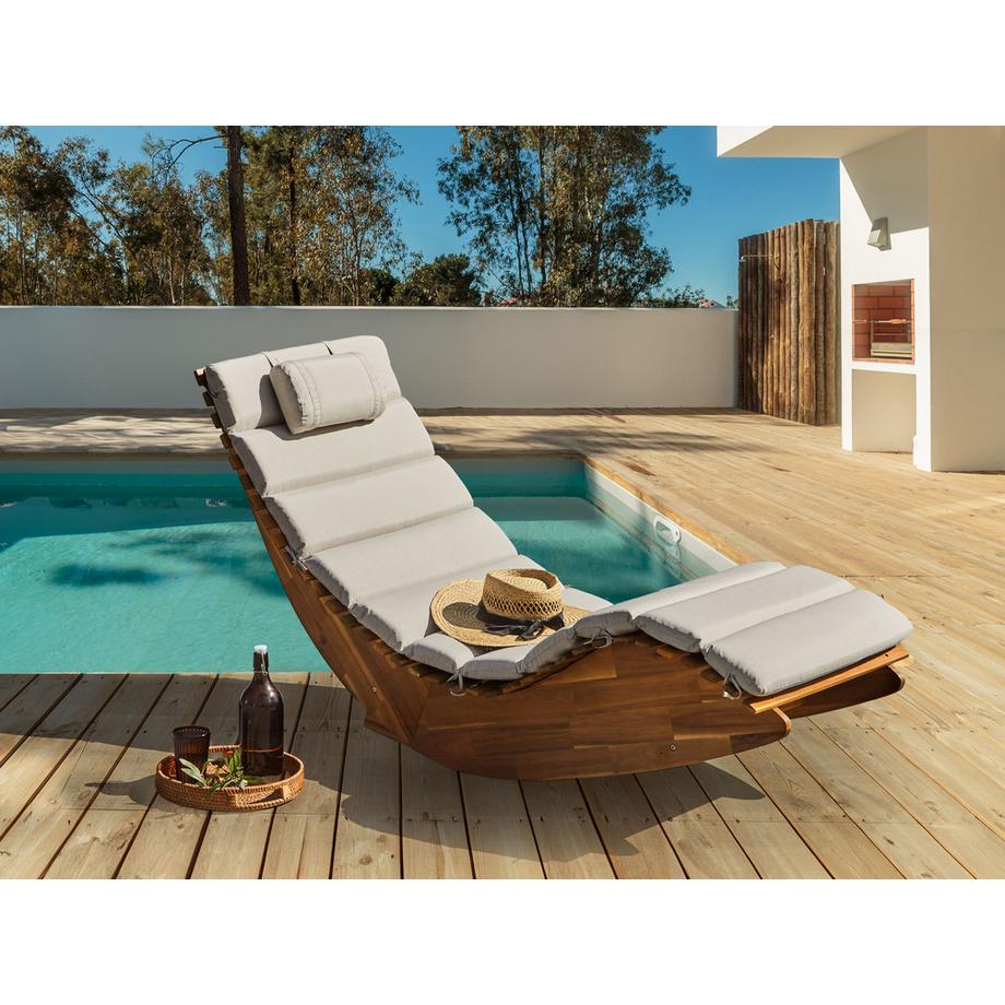 Beliani Sonnenliege mit Kissen aus Akazienholz Klassisch BRESCIA PREMIUM  