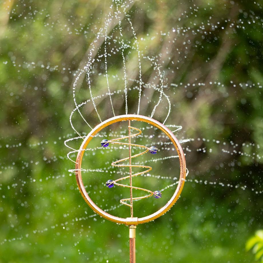 B2X  Garten mit Wasserspiel 