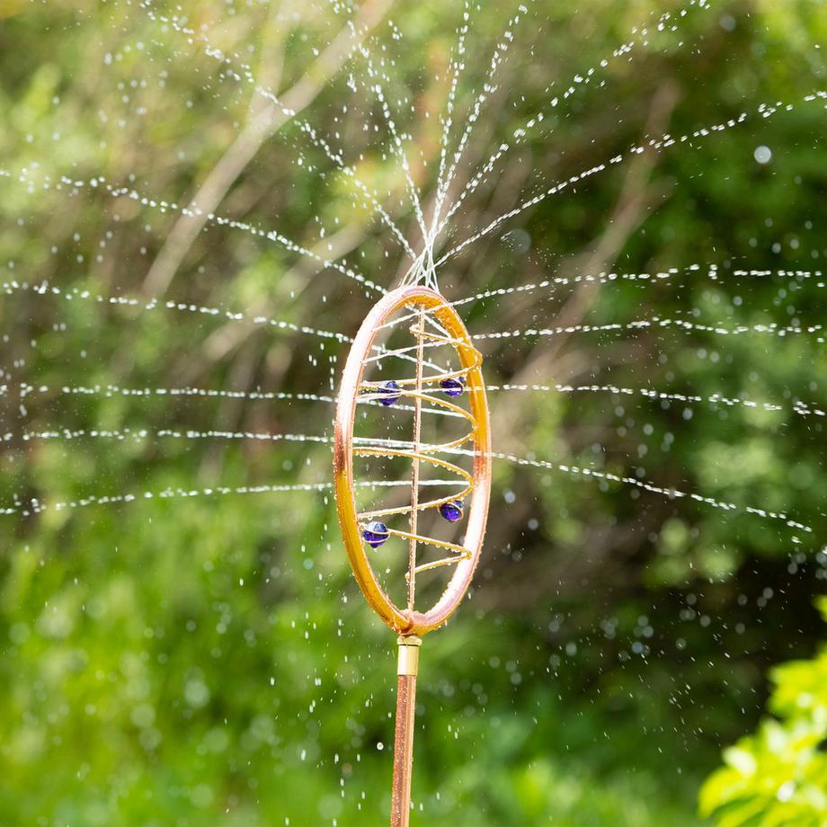 B2X  Garten mit Wasserspiel 