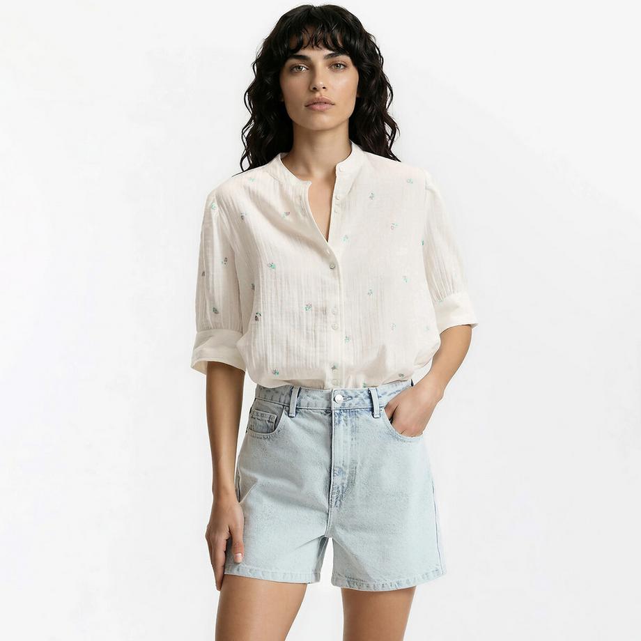 Bluse mit Rundhalsausschnitt und Blumenstickerei 3/4-Ärmel