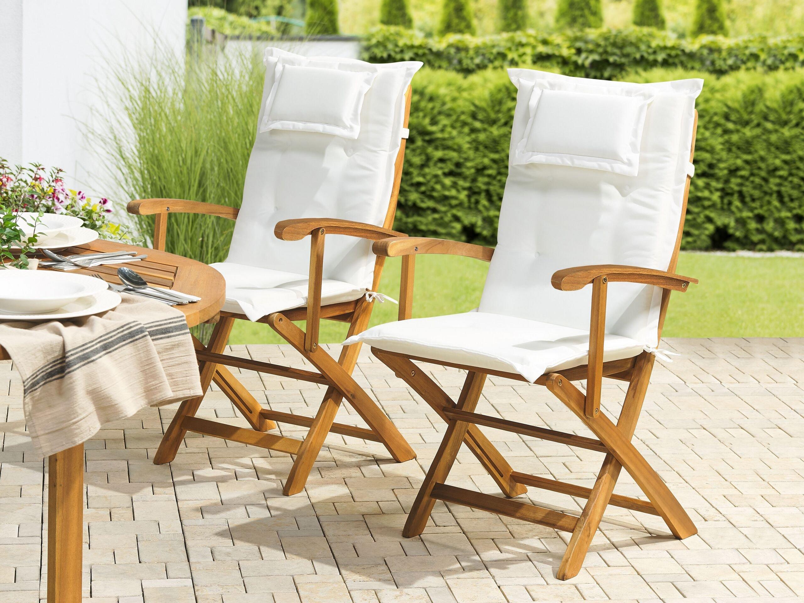 Beliani Lot de 2 chaises en Acacia Traditionnel MAUI  