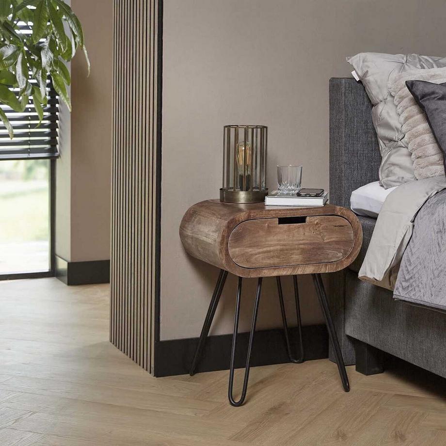 mutoni Comodino Barrel in legno di mango sabbia  