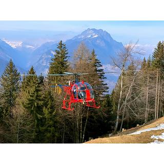 Smartbox  Emozioni ad alta quota in Ticino: volo panoramico in elicottero di 30 minuti - Cofanetto regalo 