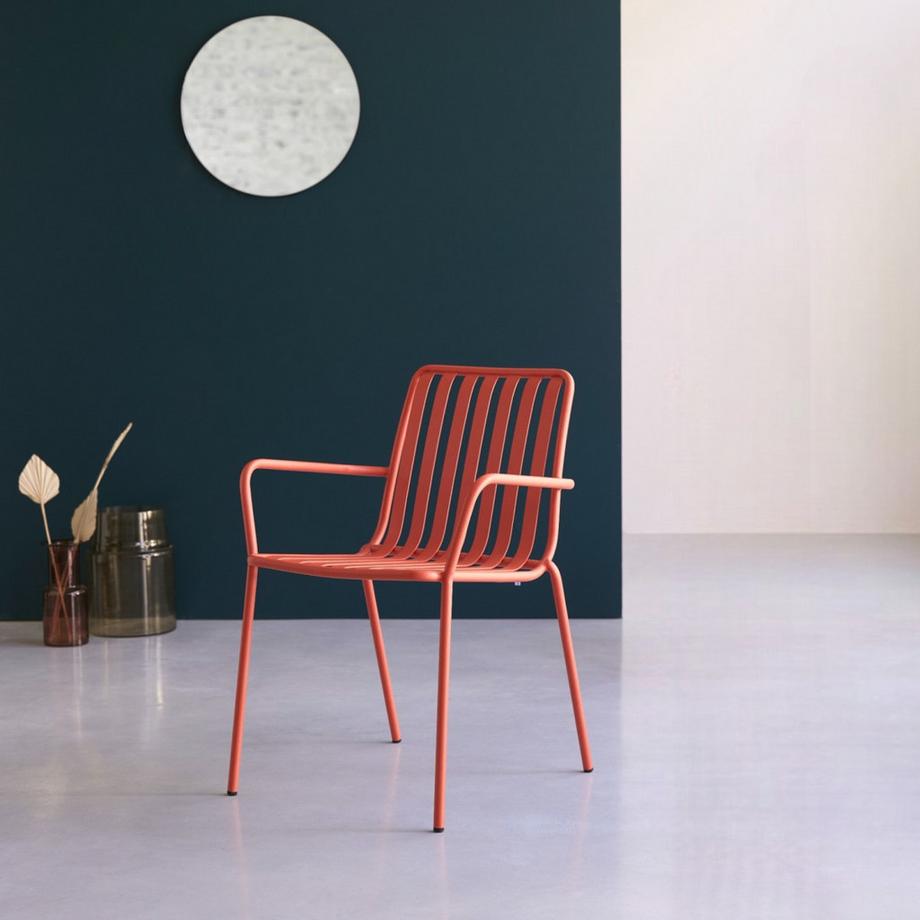 Tikamoon Lehnstuhl aus Metall orange Gaby  