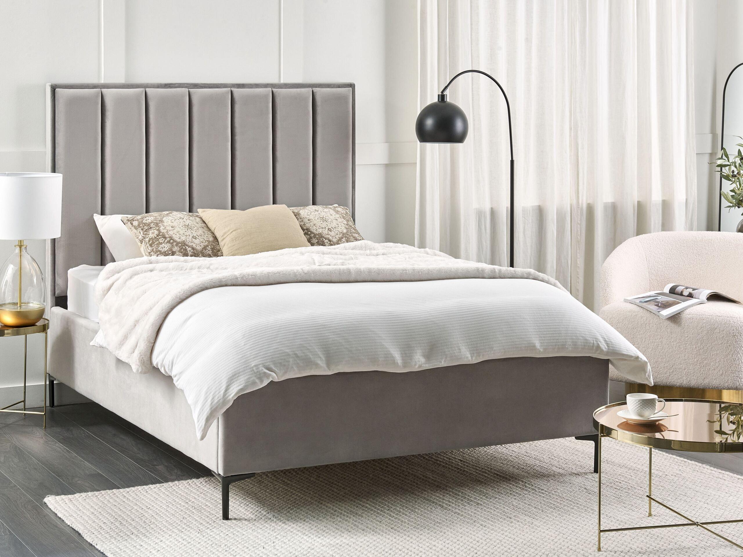 Beliani Bett mit Lattenrost aus Samtstoff Modern SEZANNE  