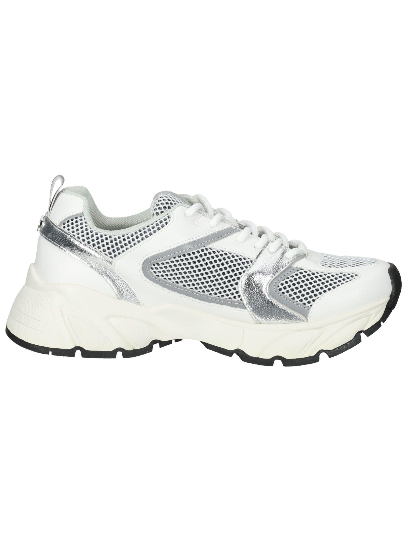 STEVE MADDEN STANDOUT Sneaker 