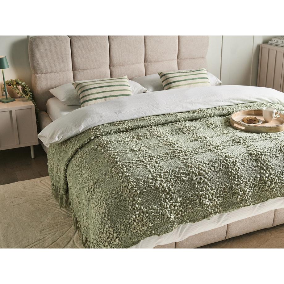 Beliani Kuscheldecke aus Polyester Minimalistisch VELLA  