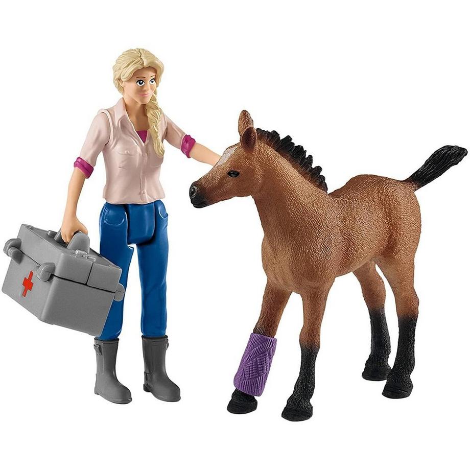 Schleich  Schleich Farm World Vet visiting mare and foal 