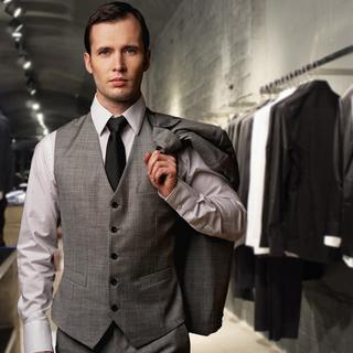 B2X Set mit 10 Anzugbügeln  