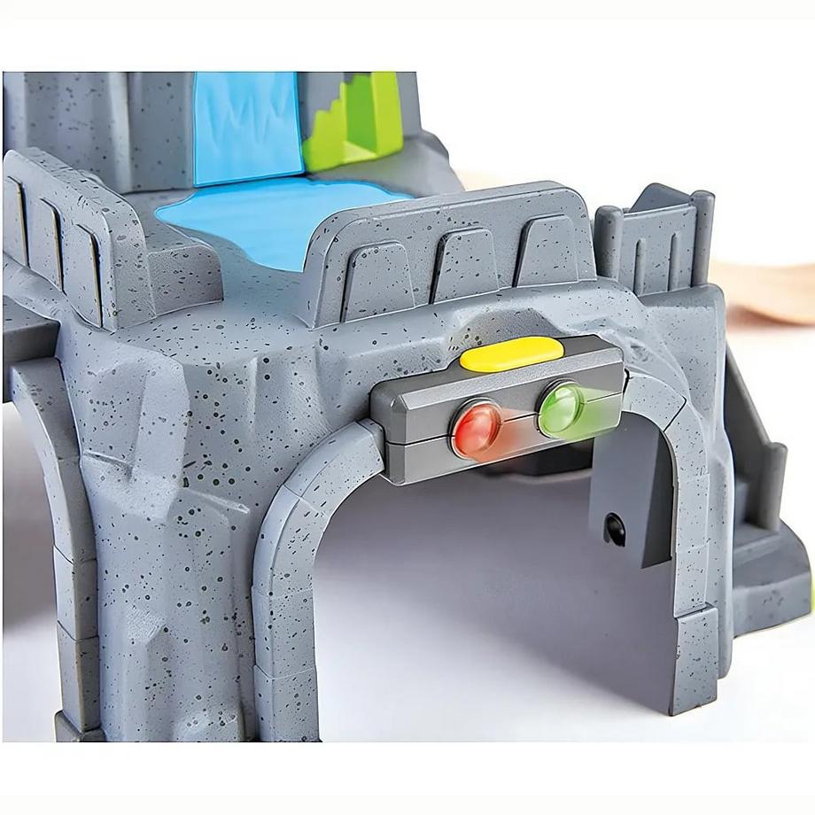 Hape  Eisenbahn Tunnel-Kombination mit Licht & Sound 