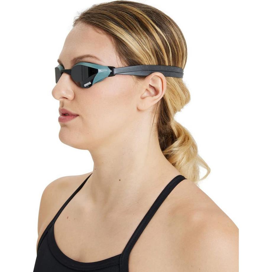 arena  Lunettes de natation  Cobra Core Swipe 