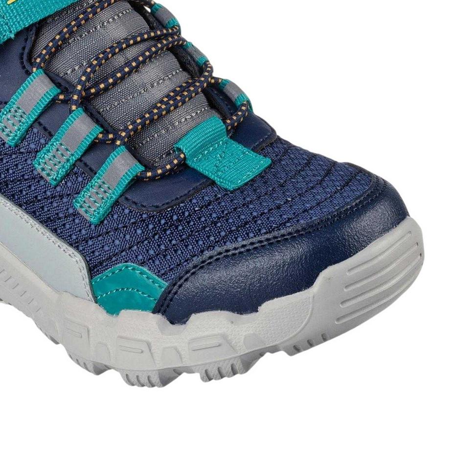 SKECHERS Adventurer Sneaker  