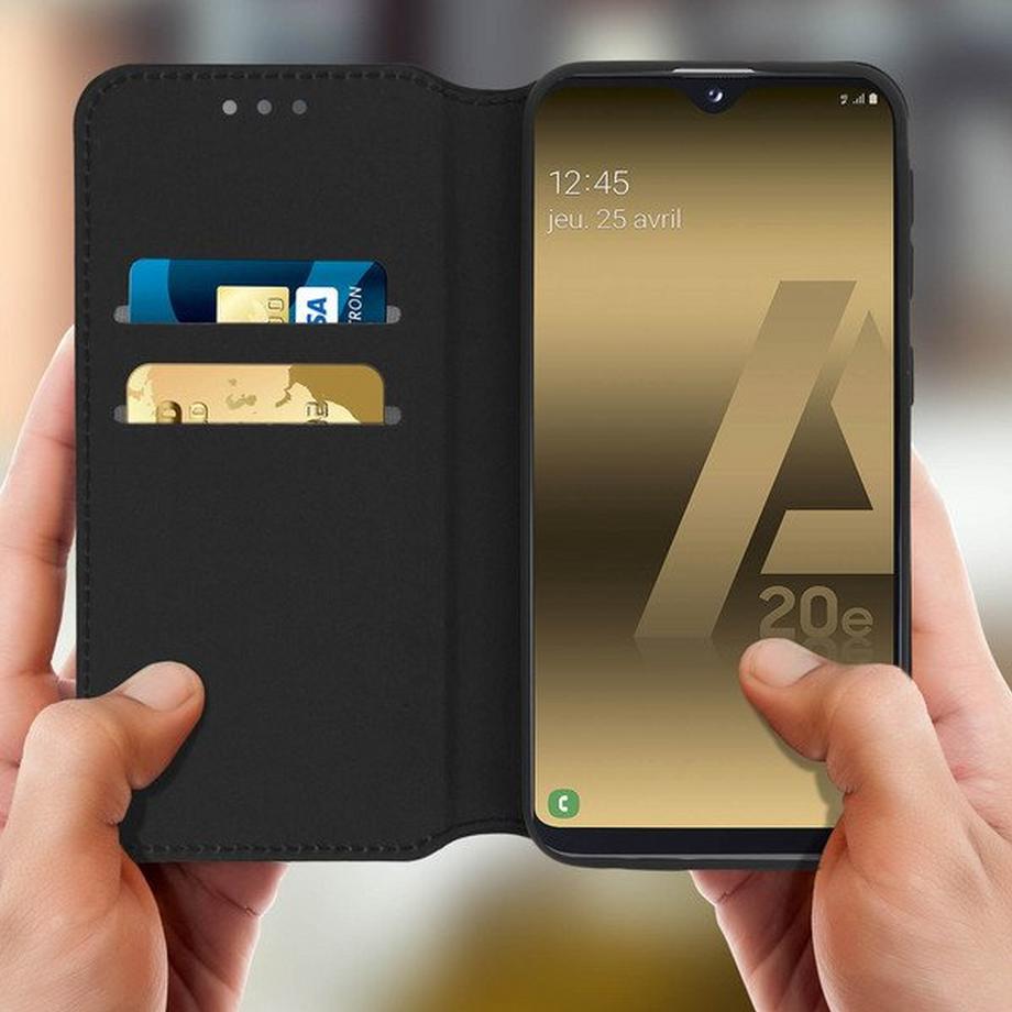 Avizar  Classic Cover Galaxy A20e Schwarz 