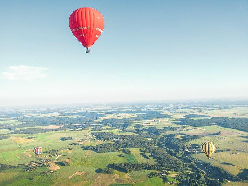 Smartbox  Emozionante volo sulla Francia in mongolfiera per 2 persone - Cofanetto regalo 