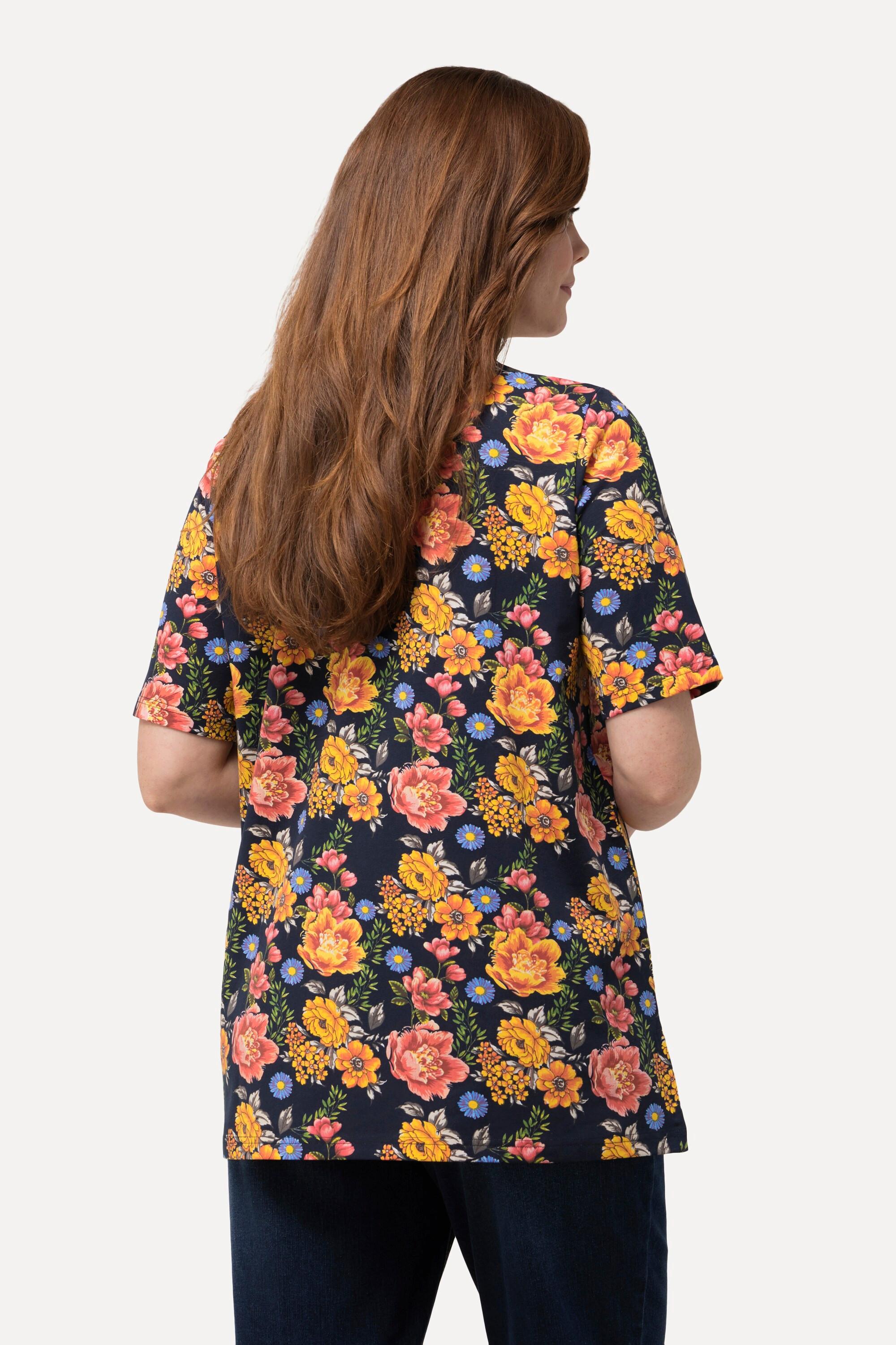 Ulla Popken  T-shirt con fiori, scollo rettangolare e mezze maniche 