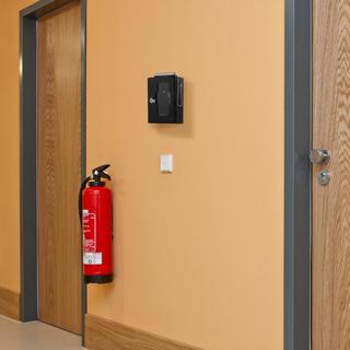 Northix Notschlüsselkasten mit Klappe  