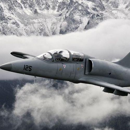 Image of L-39 Kampfjetflug Tschechien (airbase Nahe Brünn) Unisex