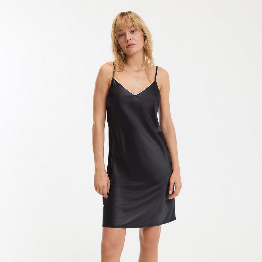 Nuisette en satin
