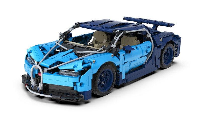 Image of Technische Daten: Anzahl Teile: 1196 Maßstab: 1:12 Abmessungen: 350x100x165mm Altersgruppe: 8+ Lieferumfang: • 1x Blue Phantom Bausatz (1196 Teile) • 1x Bauanleitung Anzahl Teile : 1196