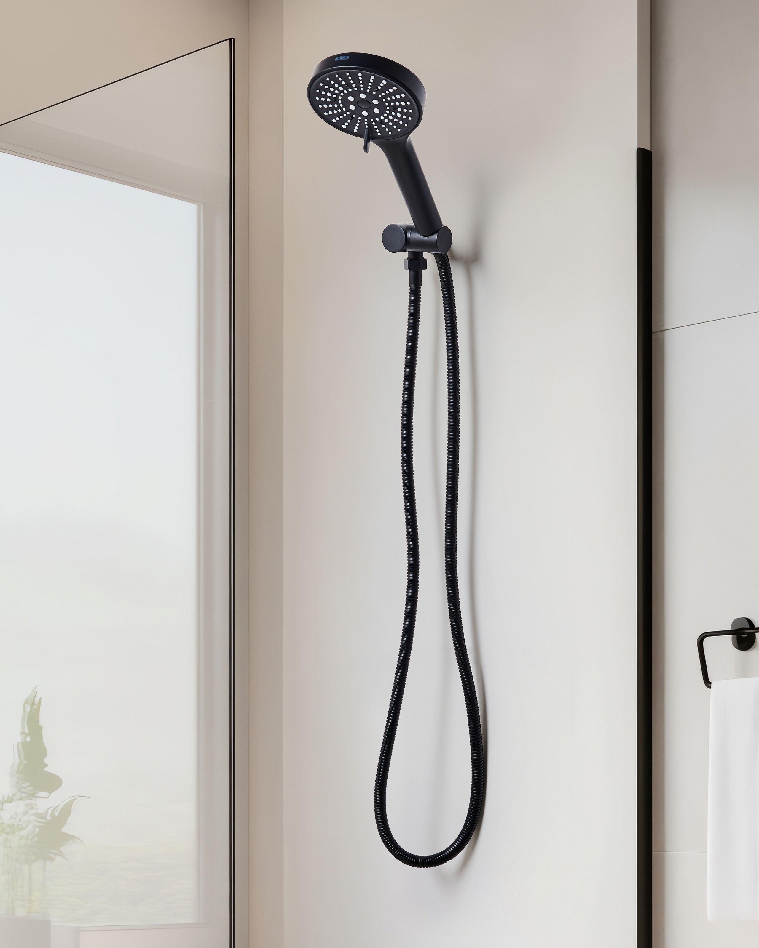 Beliani Kit de pommeau de douche avec tuyau flexible en ABS (matière synthétique durable) Traditionnel MAPIRI  