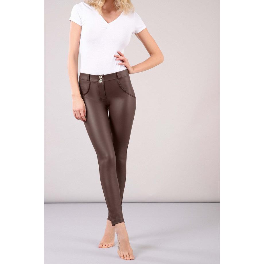 FREDDY WR.UP Skinny Hose mit mittlerem Bund aus Kunstleder  