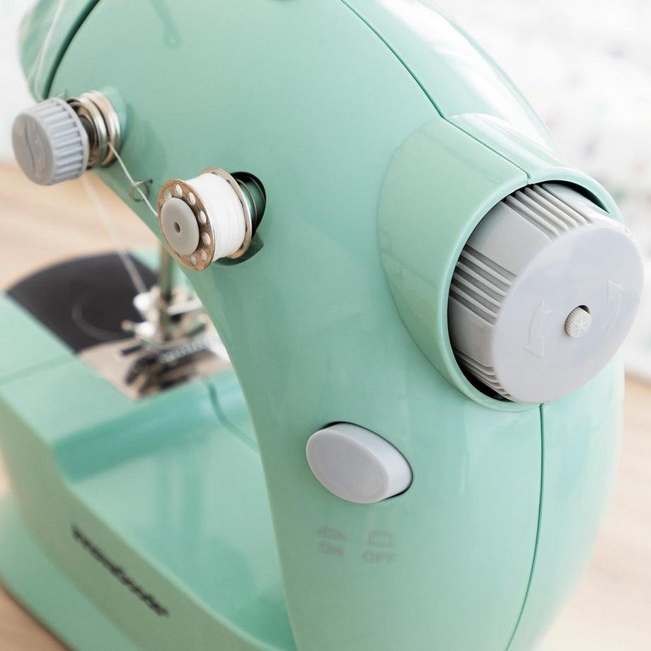 InnovaGoods  Mini-Nähmaschine, LED-Beleuchtung - Grün 