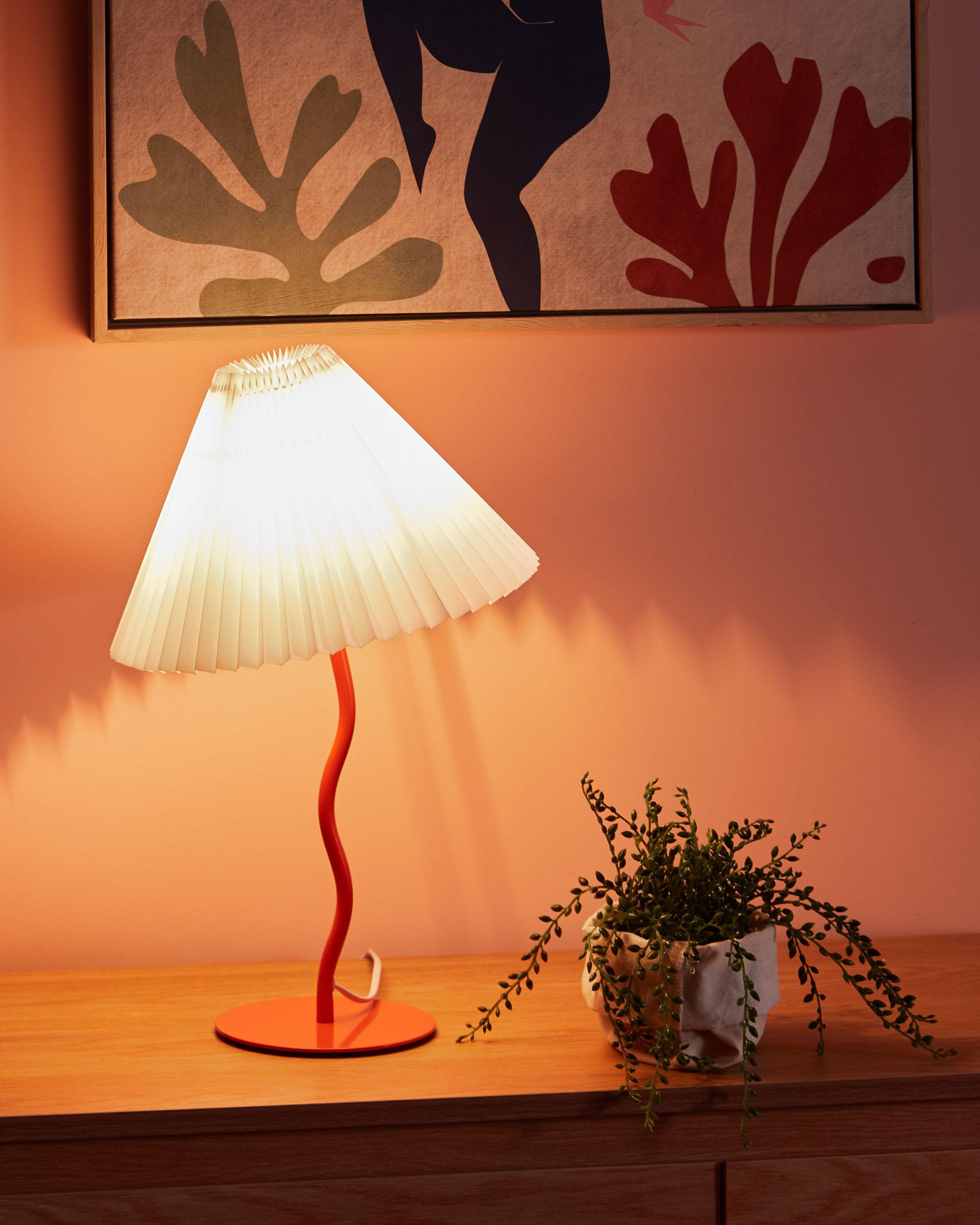 Beliani Lampe à poser en Métal Moderne ALWERO  