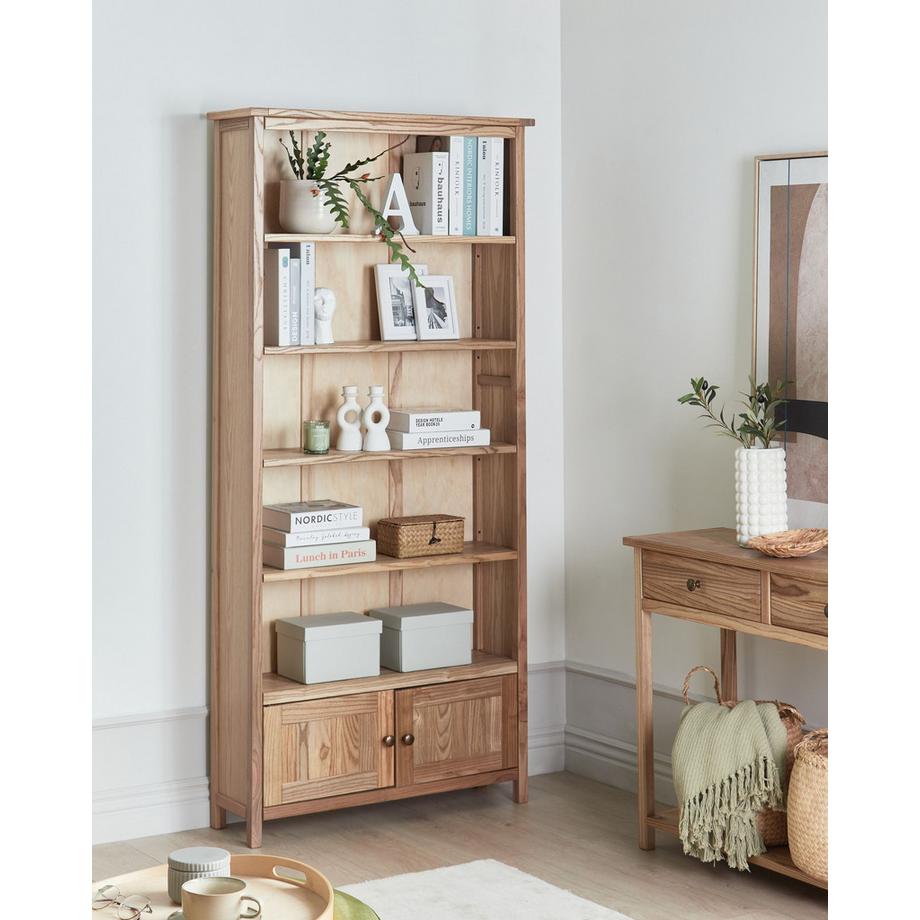 Beliani Bücherregal aus Sassafrasholz Rustikal SALTON  